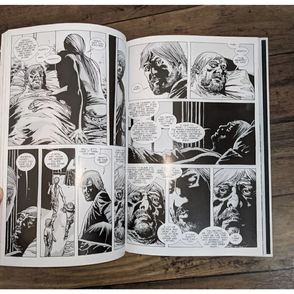The Walking Dead by Robert Kirkman (2010, Hardcover) Book 6
